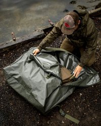 Trakker Downpour Roll Up Bed Bag