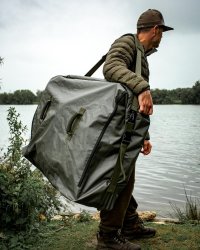 Trakker Downpour Roll Up Bed Bag