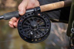 Korum Glide Stealthmode Centrepin Reel